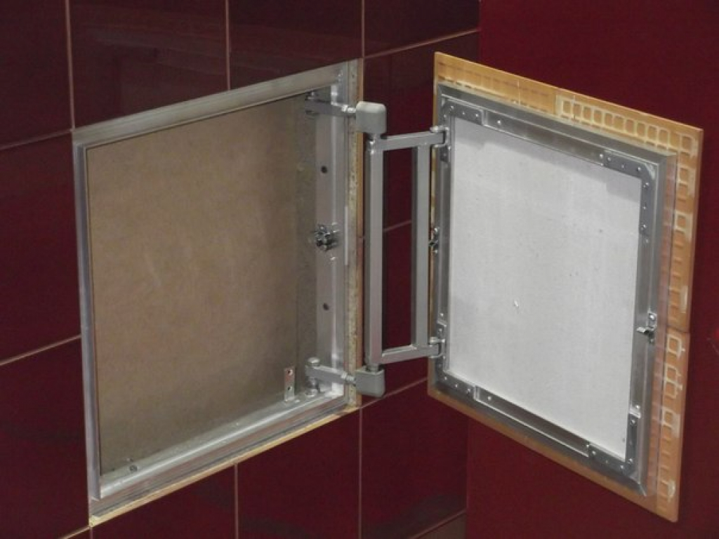 Наши люки Люкер, ревизионные сантехнические люки