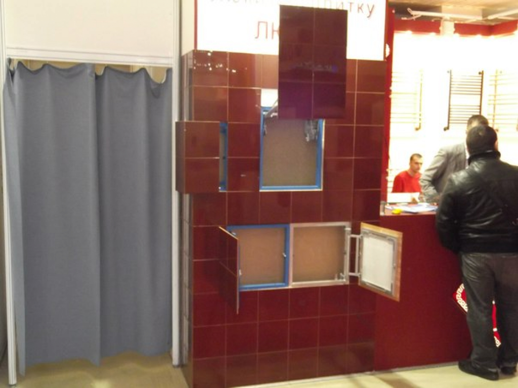 Наши люки Люкер, ревизионные сантехнические люки