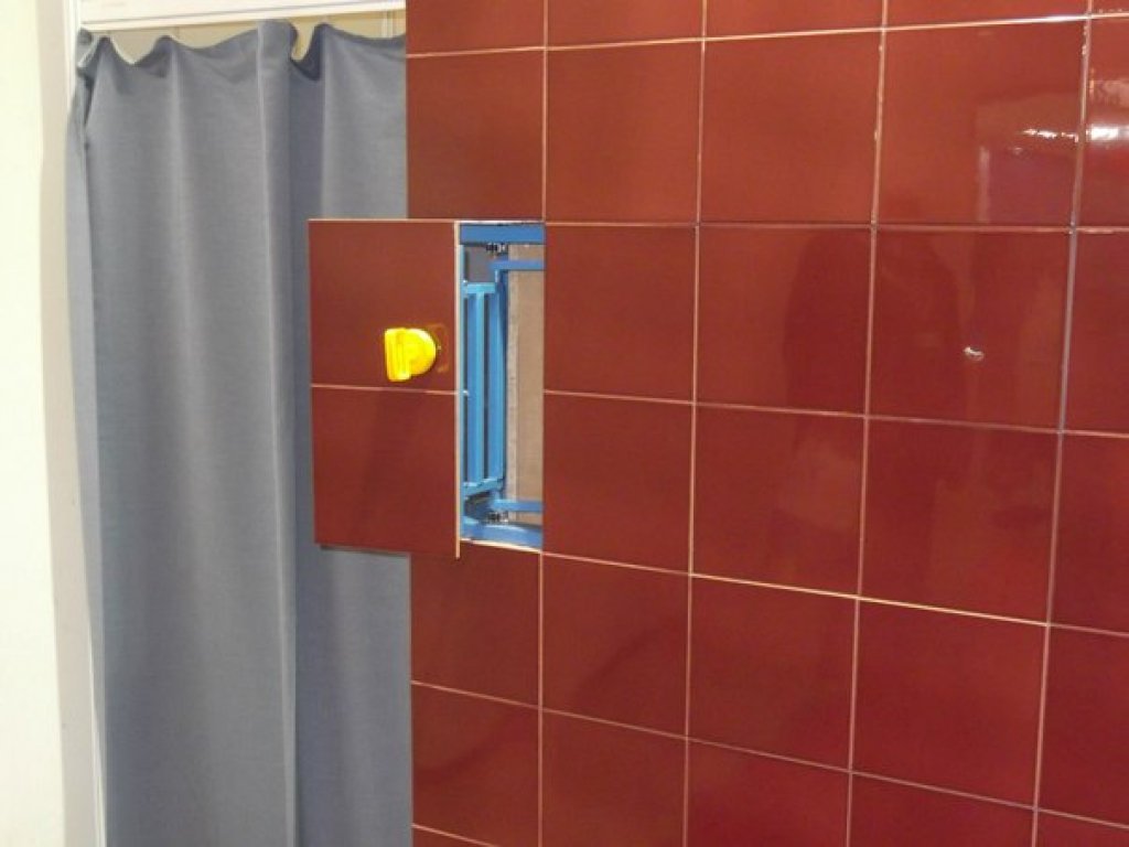 Наши люки Люкер, ревизионные сантехнические люки