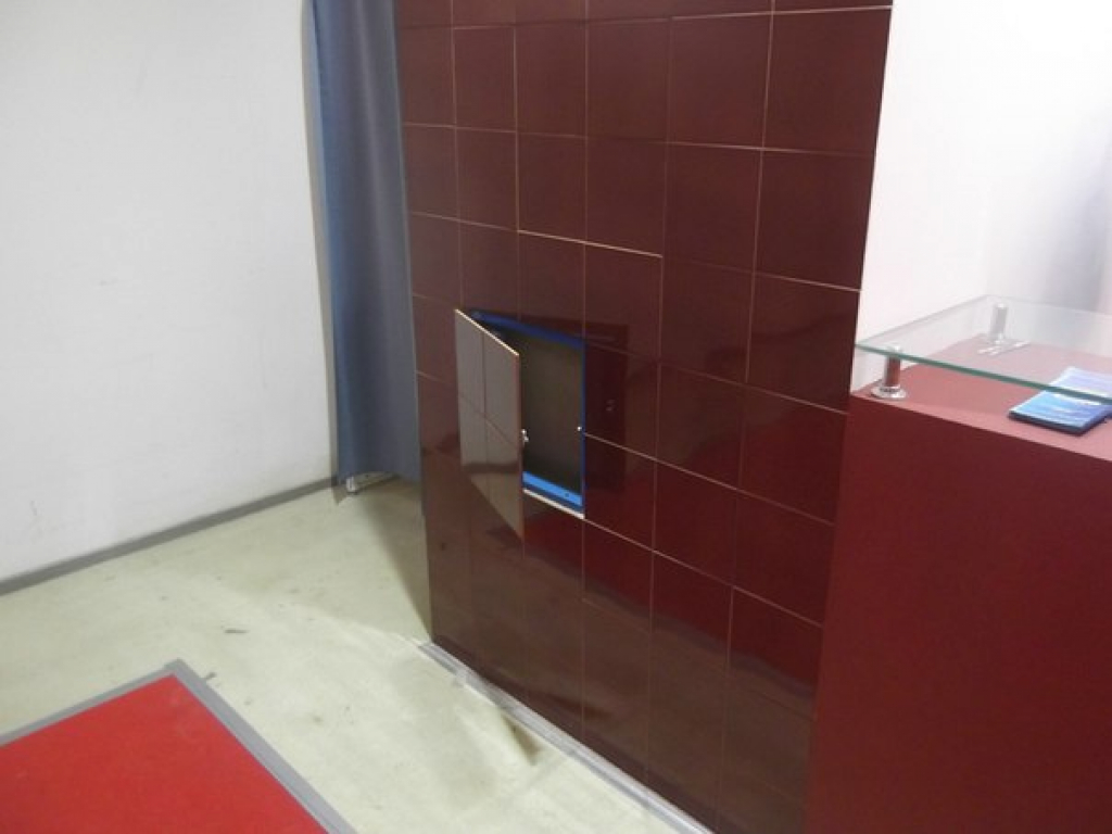 Наши люки Люкер, ревизионные сантехнические люки