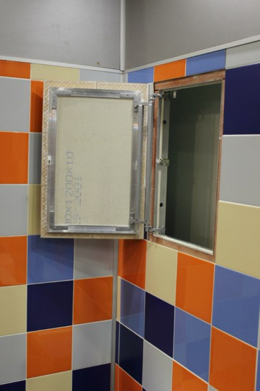 Наши люки Люкер, ревизионные сантехнические люки