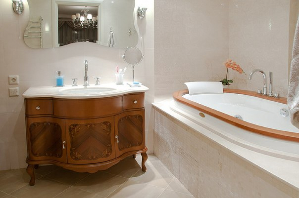 Люки в интерьере Люкер, ревизионные сантехнические люки