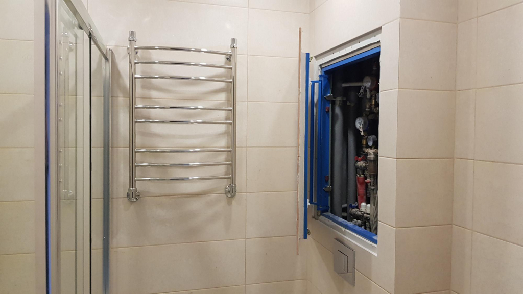 Люки в интерьере Люкер, ревизионные сантехнические люки