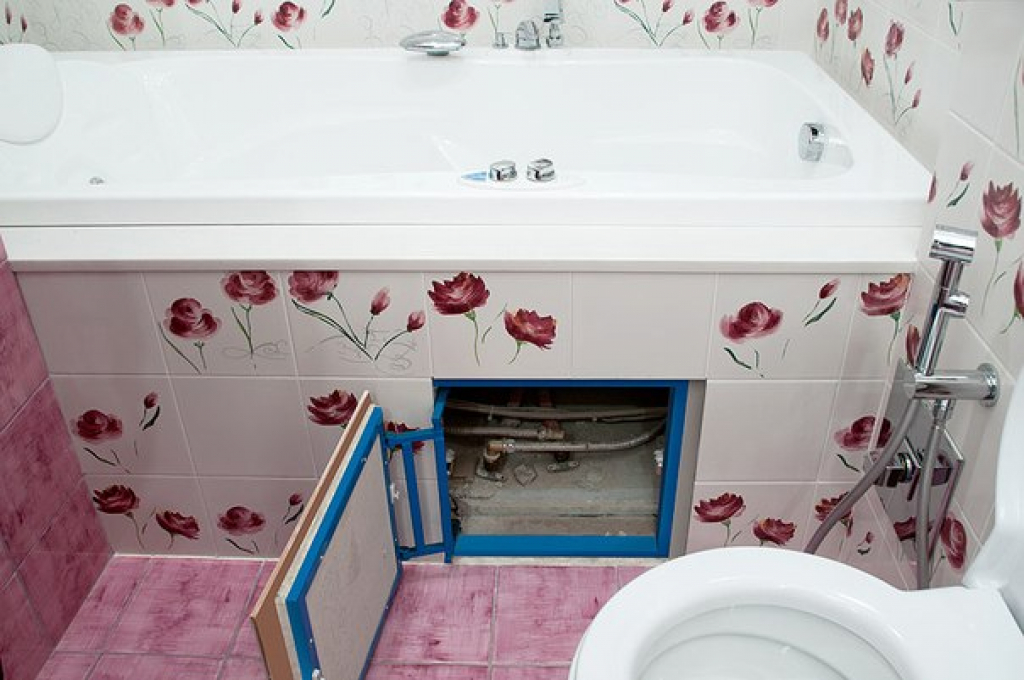 Люки в интерьере Люкер, ревизионные сантехнические люки